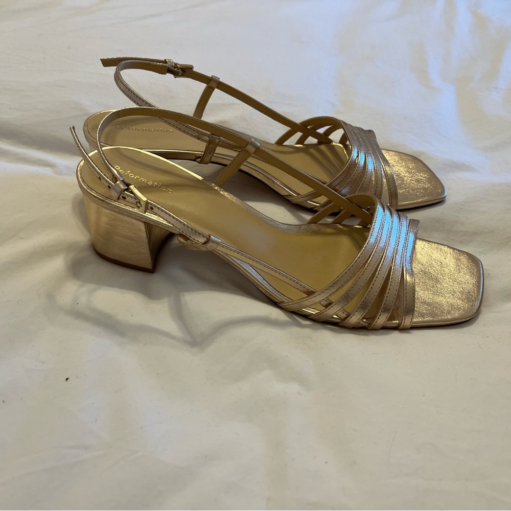 New in Box Reformation Eleonora Sandals Gold 9.5